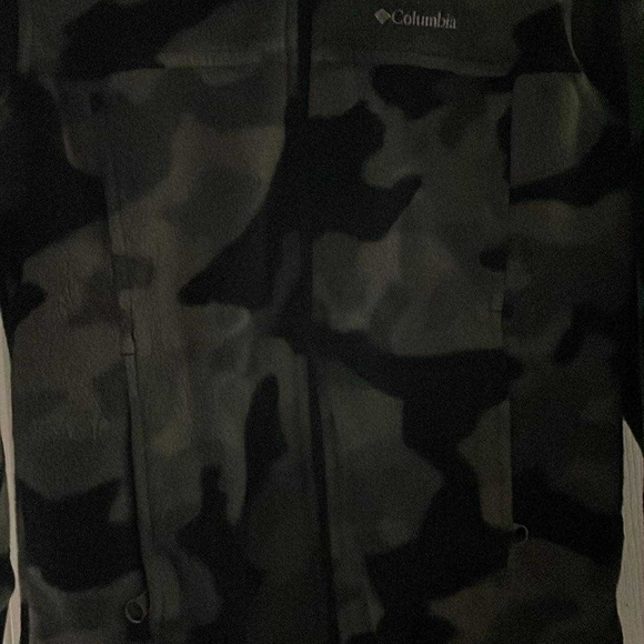 Columbia Kids Camo Fleece Jacket - Black and Gray - Picture 2 of 3
